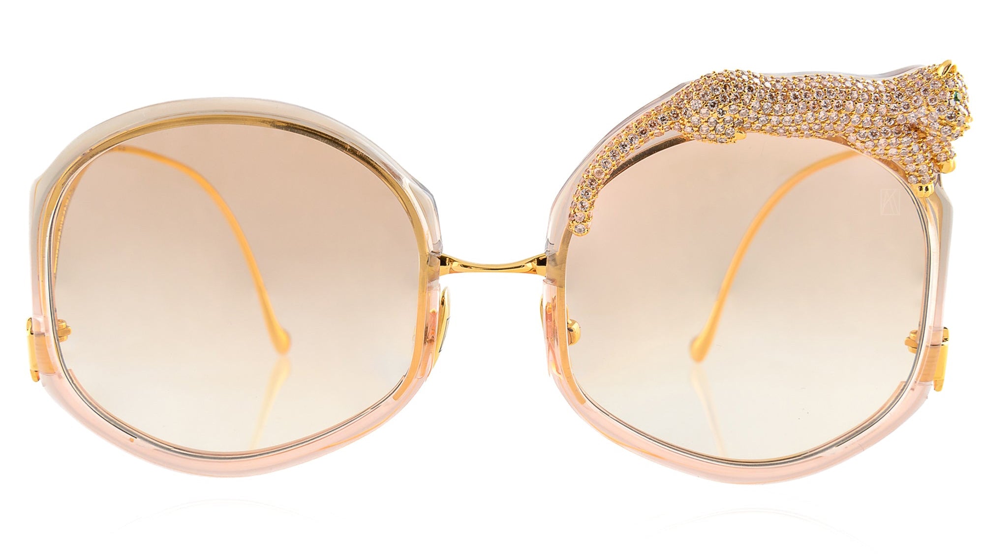 ANNA-KARIN KARLSSON ROSE ET LE RÊVE – SUN Tobacco